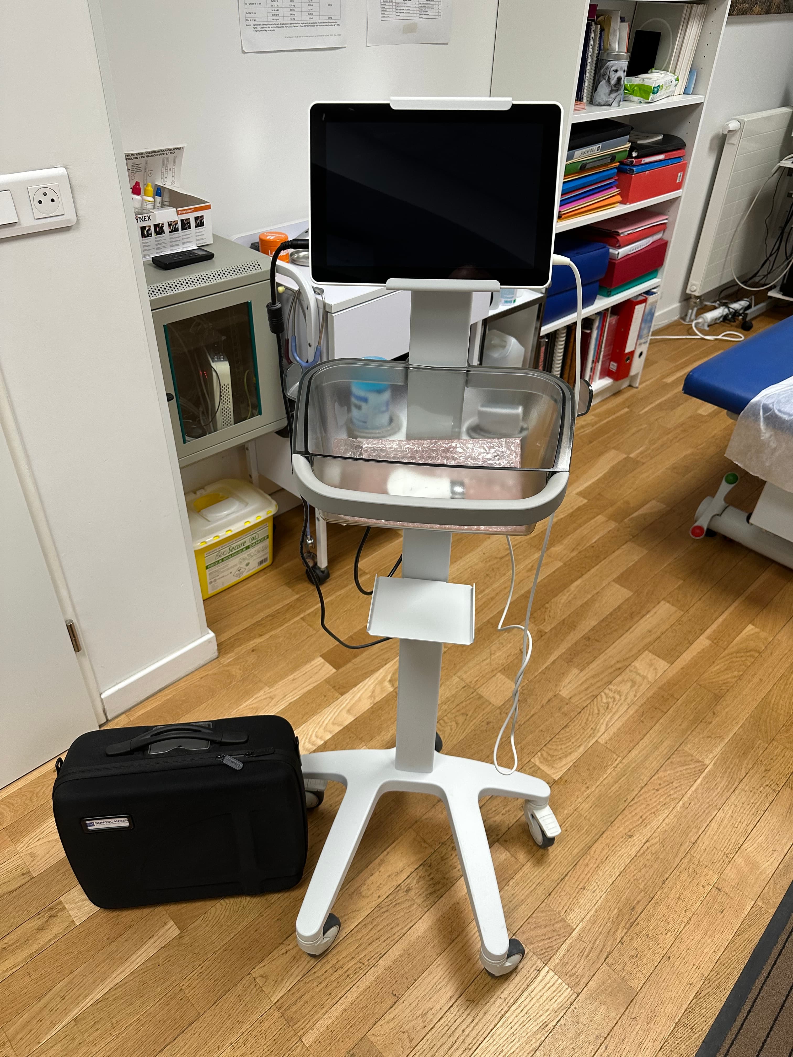 Echographe T-LITE SONOSCANNER + SONDES + GELS + MALETTE DE TRANSPORT