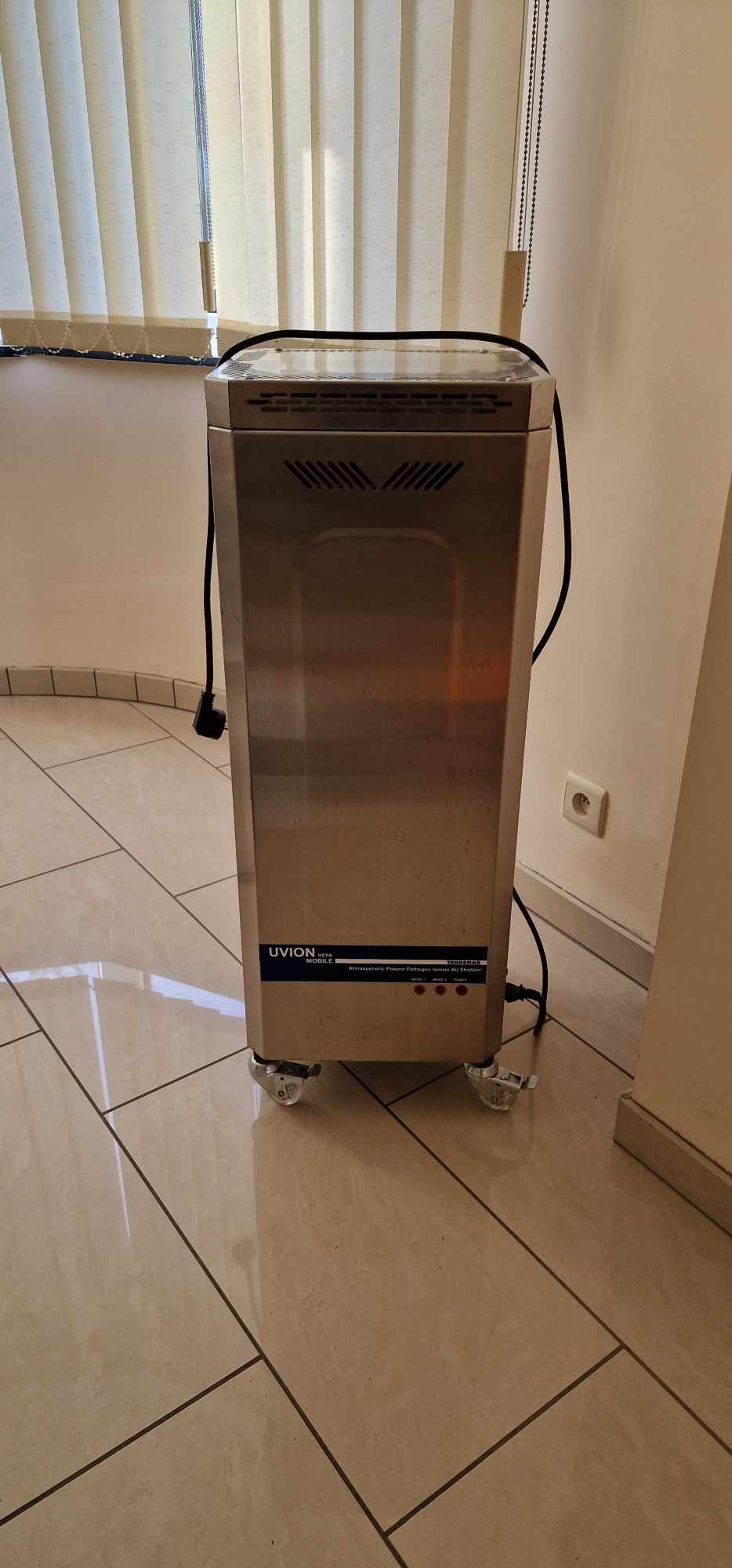 Assainisseur d'air UVION TEKNOMAR