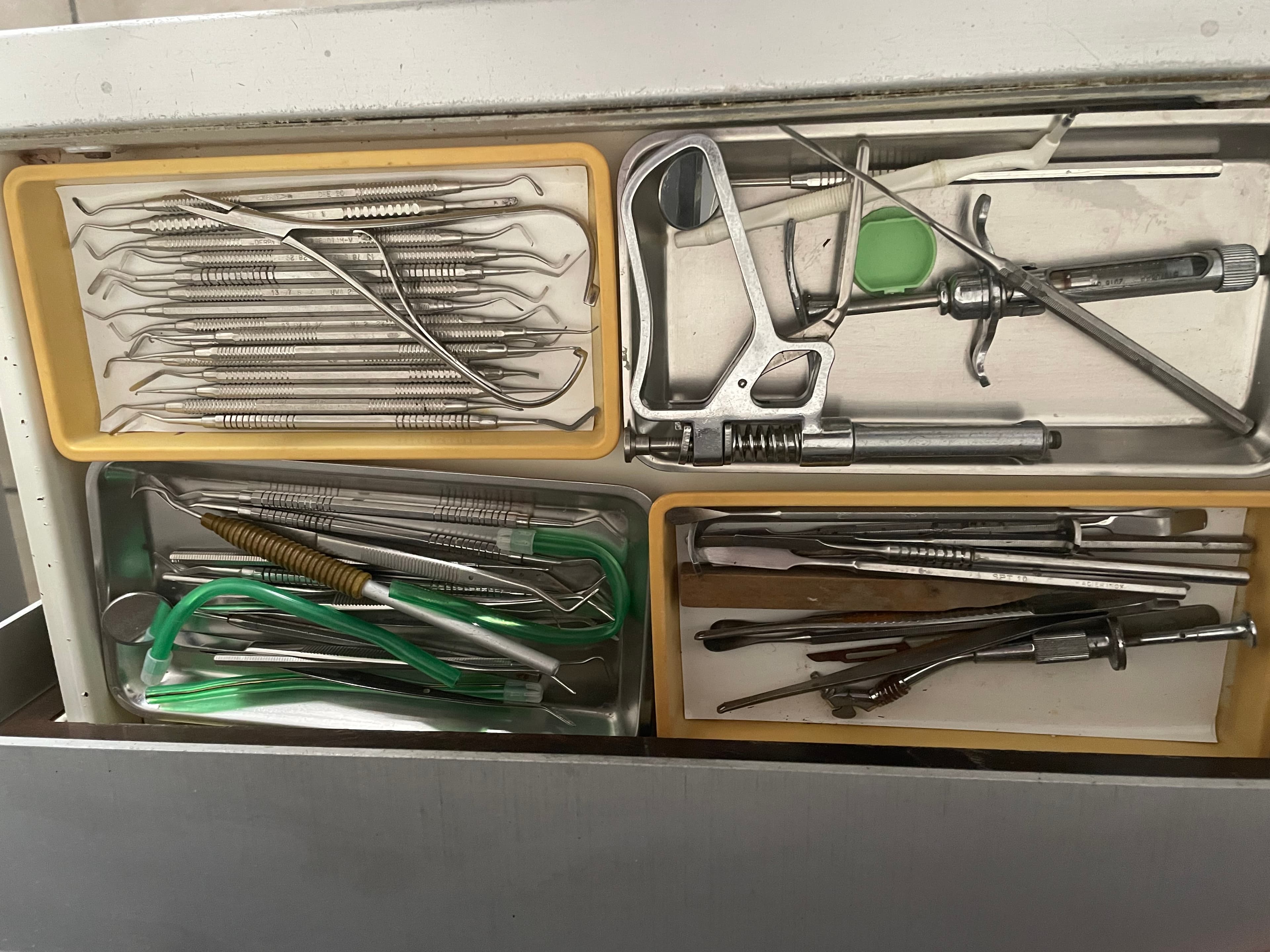 Matériels dentaires