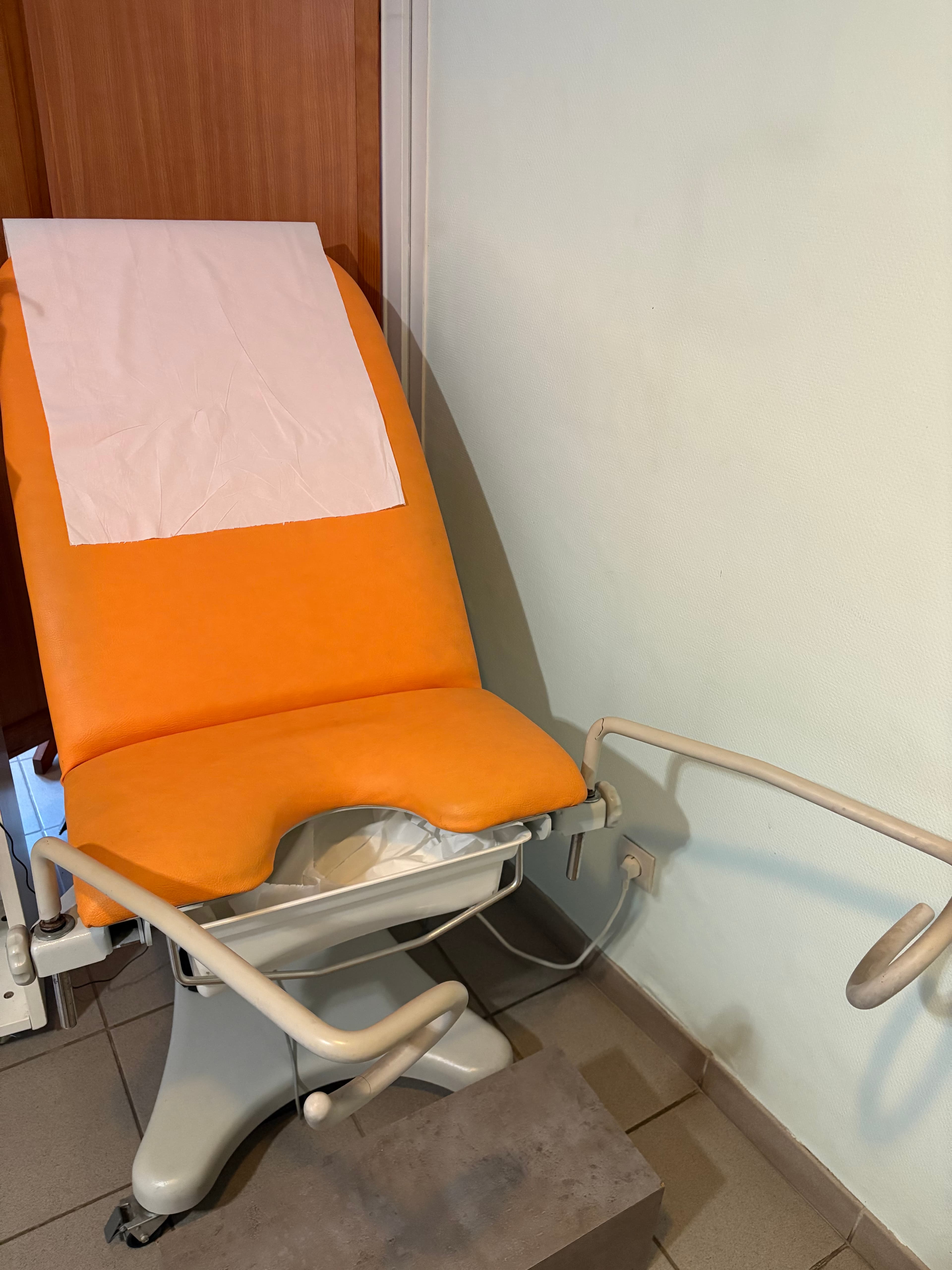 Table de gynécologie