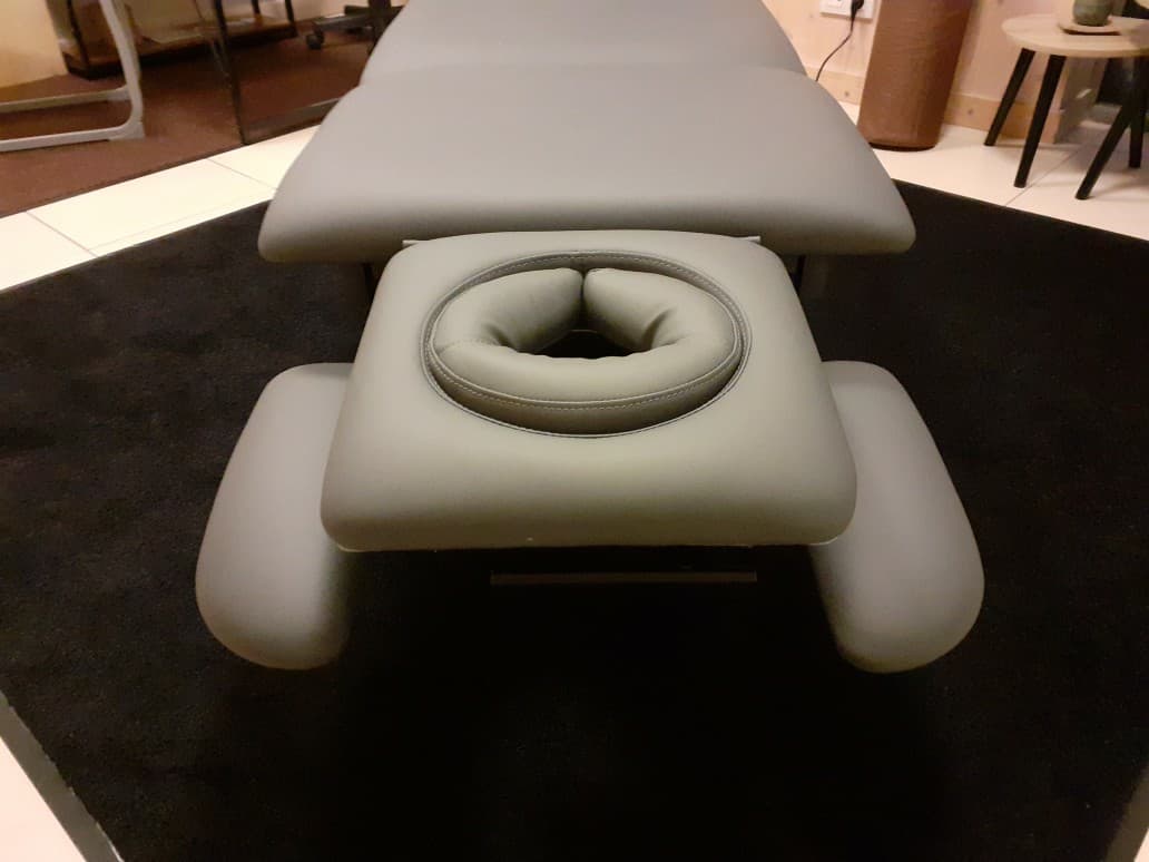 Table électrique, NEUVE (commande au pied)