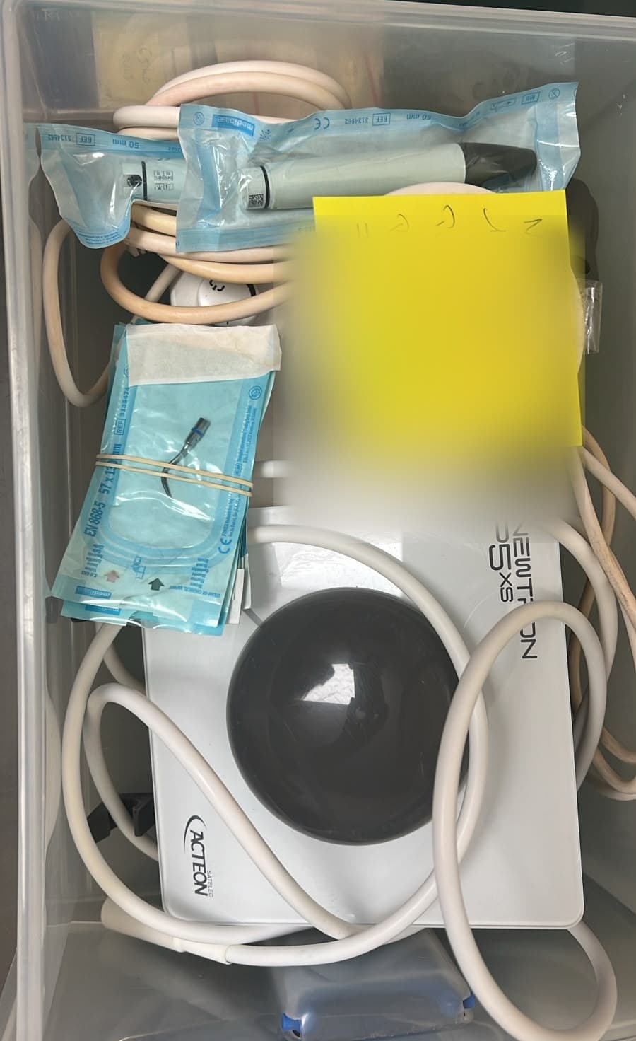 Détartreur à ultrasons avec réservoir Acteon Satelec Newtron P5XS